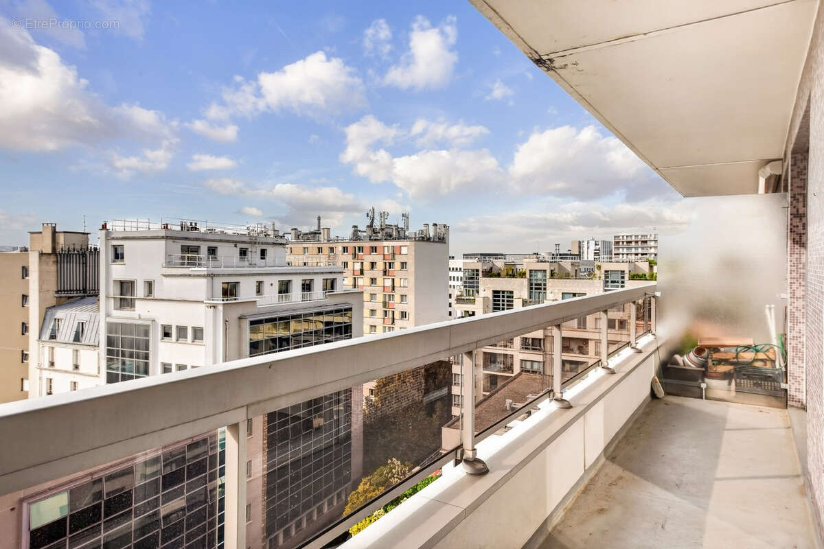 Appartement à PARIS-15E