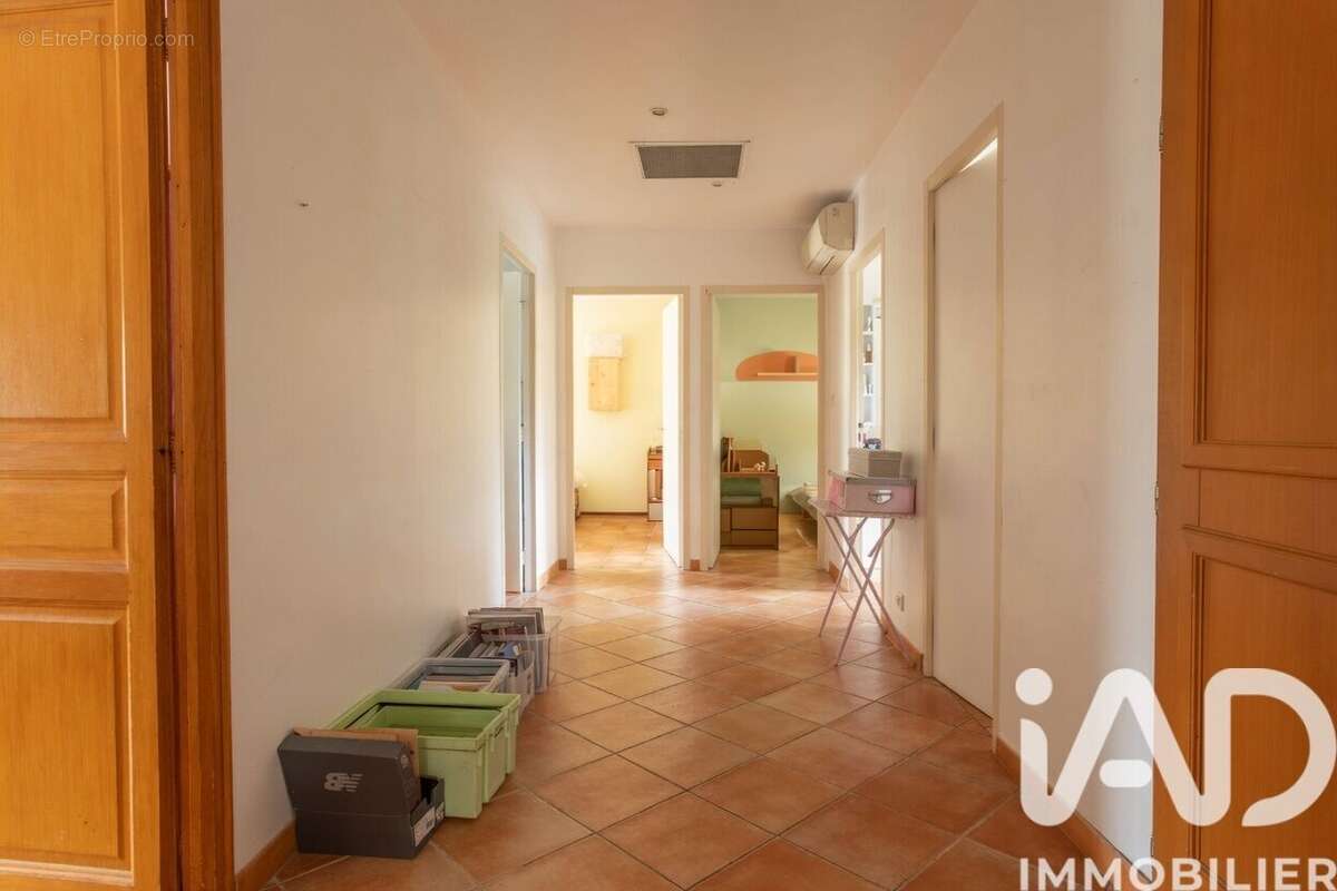 Photo 7 - Maison à ESTEZARGUES