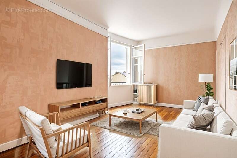 Appartement à MONTROUGE