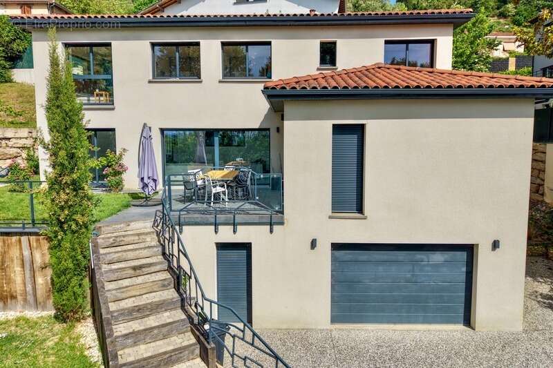Maison à MIRIBEL