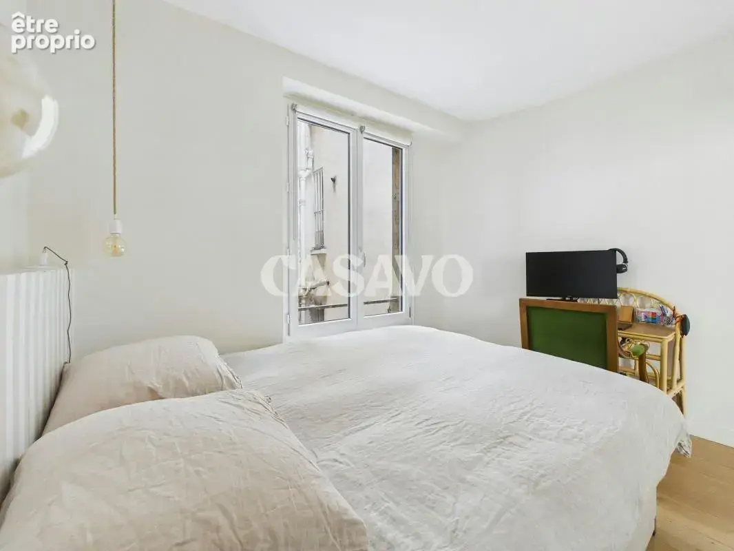 Vente Appartement 4 pièces de 65m² - 75010 Paris - photo 11