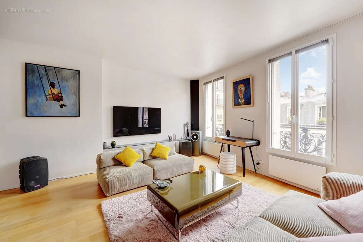 Appartement à PARIS-4E