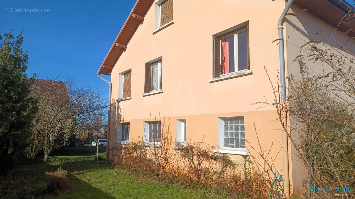 Maison à CUISERY