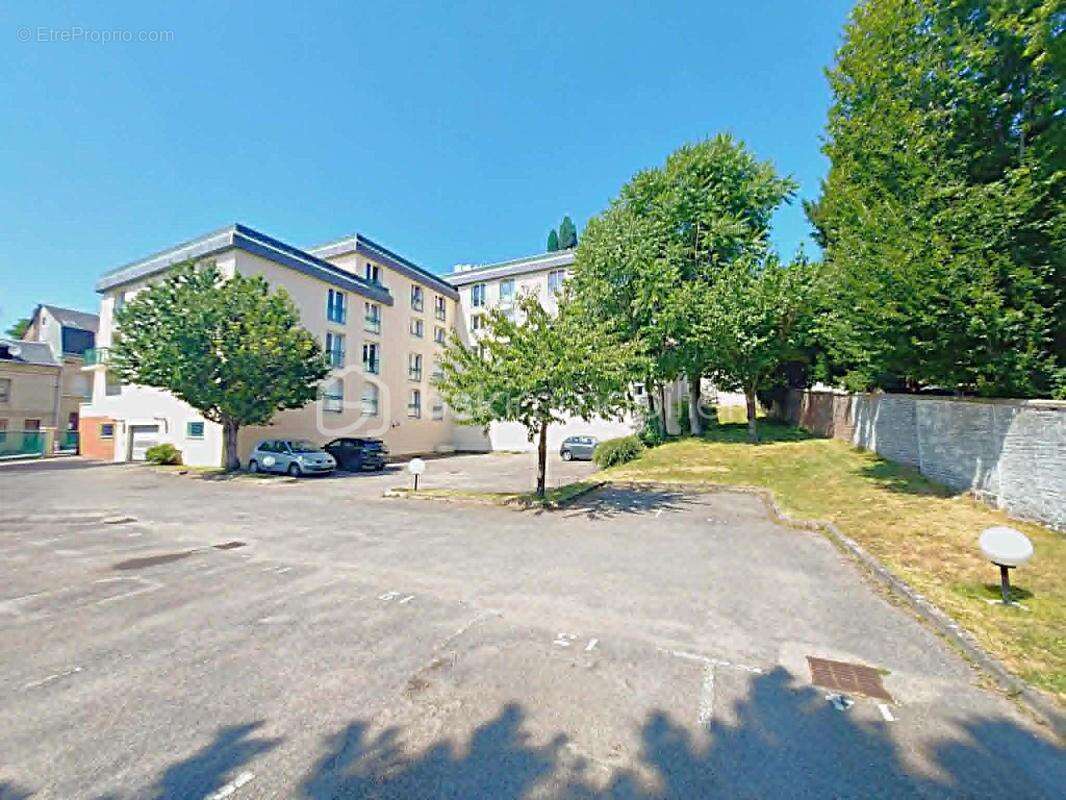 RARE À ROUEN SAINT-GERVAIS – Studio clé en main avec parking, gardien et vue panoramique ! - photo 15