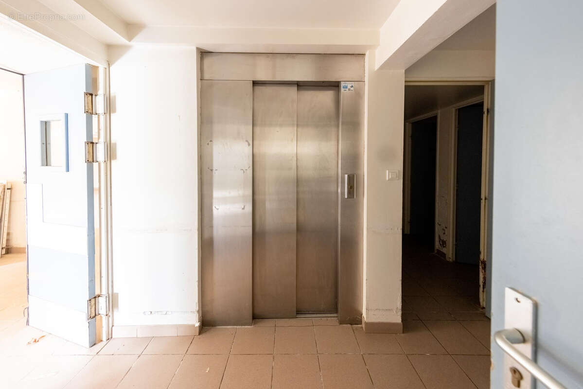 Commerce à VALLERAUGUE