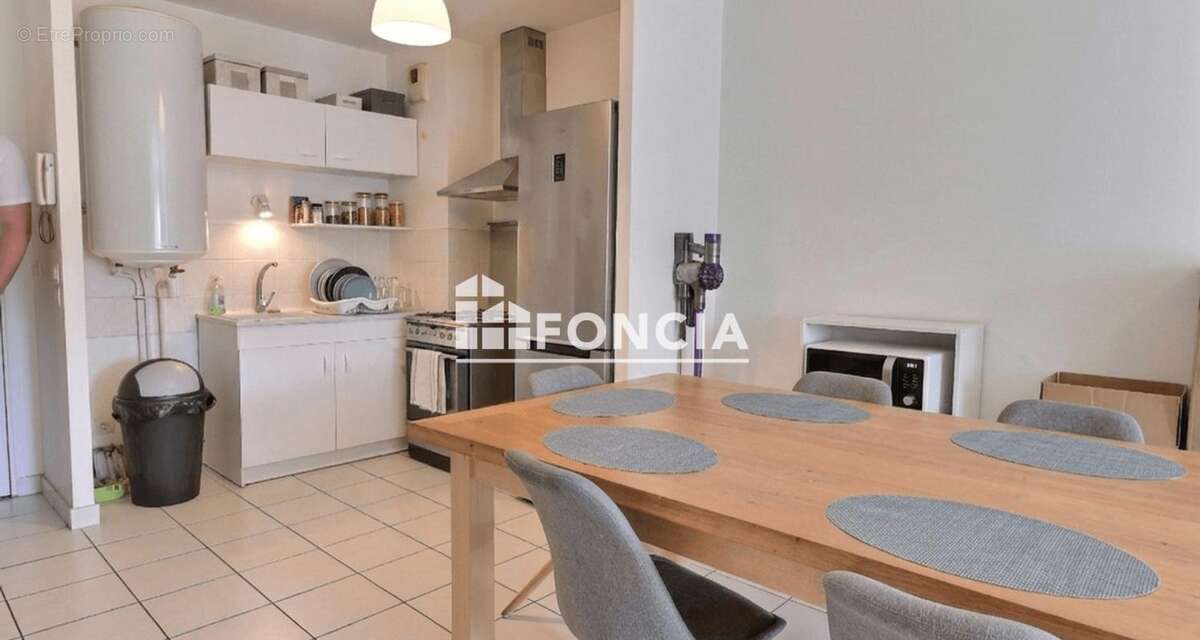 Appartement à SAINT-ETIENNE