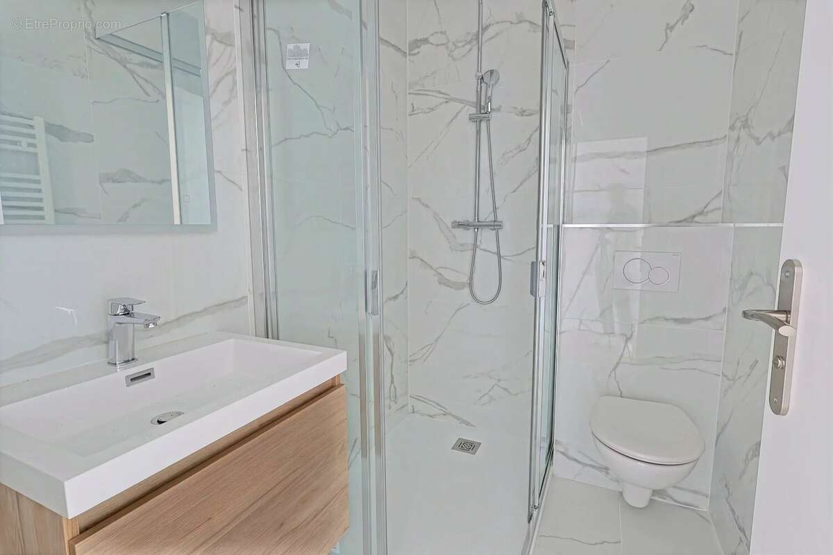Charmant duplex 3 pièces entièrement rénové – Antibes, à deux pas du centre-ville - photo 5