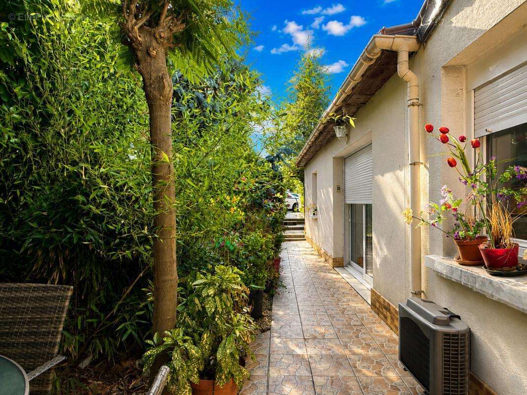 Maison 100 m² à Cachan  - photo 18