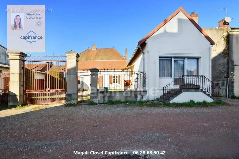 Maison, Ensemble immobilier – Deux habitations – Centre village 217 m2 - photo 14