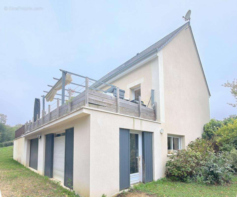 Maison à NEUILLE-PONT-PIERRE