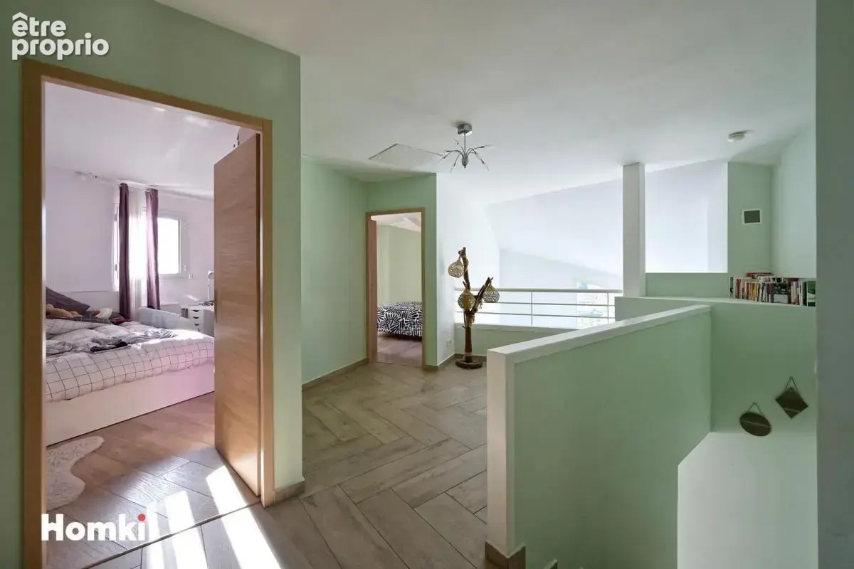 Bilieu – Maison d'architecte avec vue dominante, volumes exceptionnels et cadre privilégié - photo 18