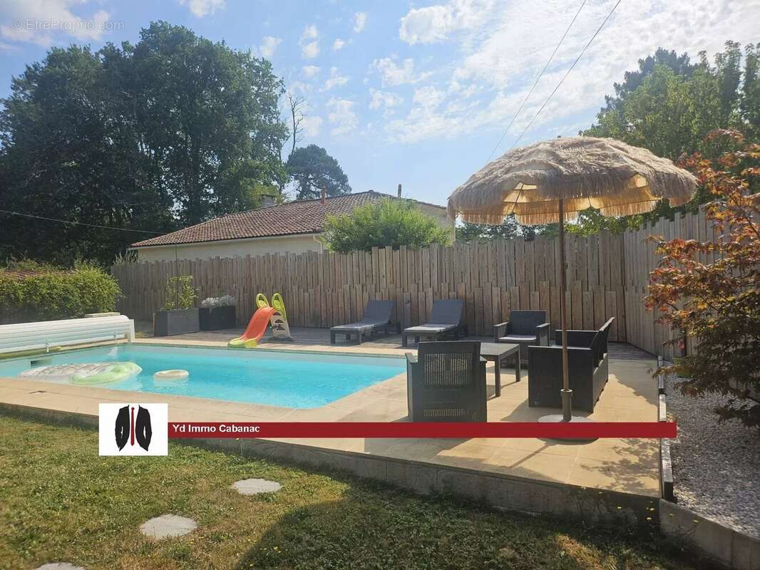 Maison récente avec piscine, garage et panneaux photovoltaïques - photo 11