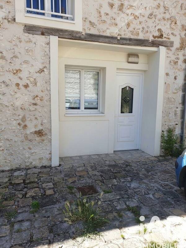 Photo 1 - Maison à BRUYERES-LE-CHATEL