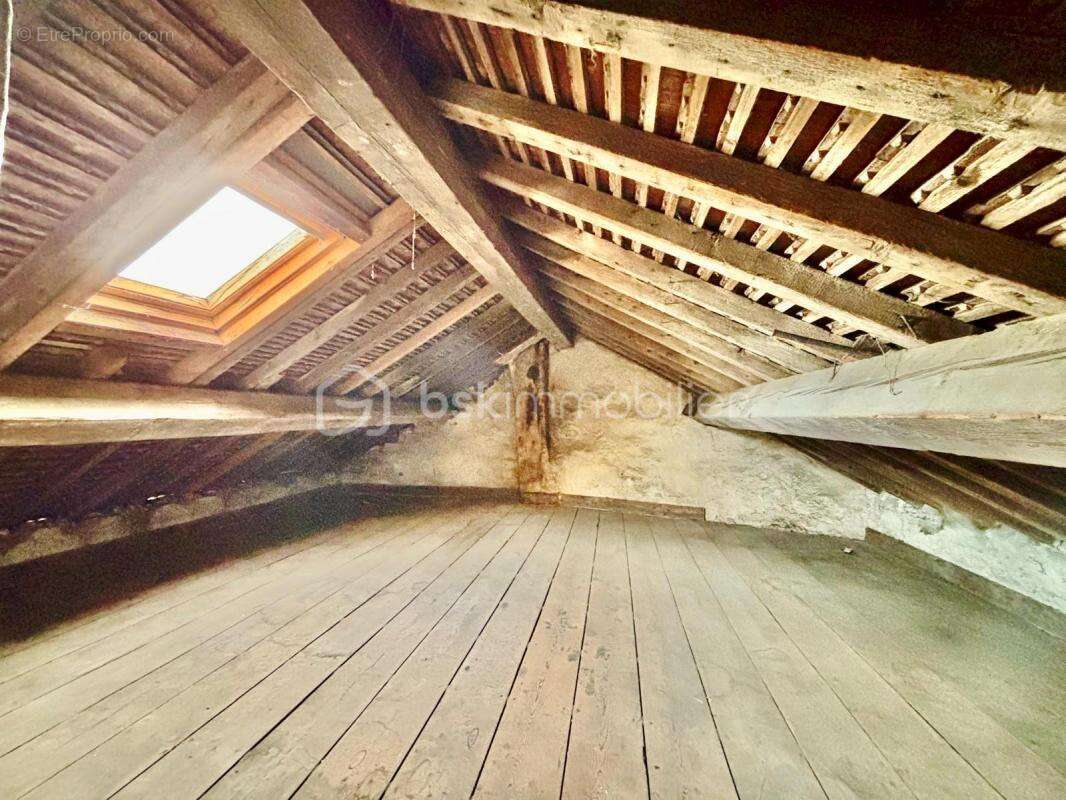 Maison à SAINT-NOM-LA-BRETECHE