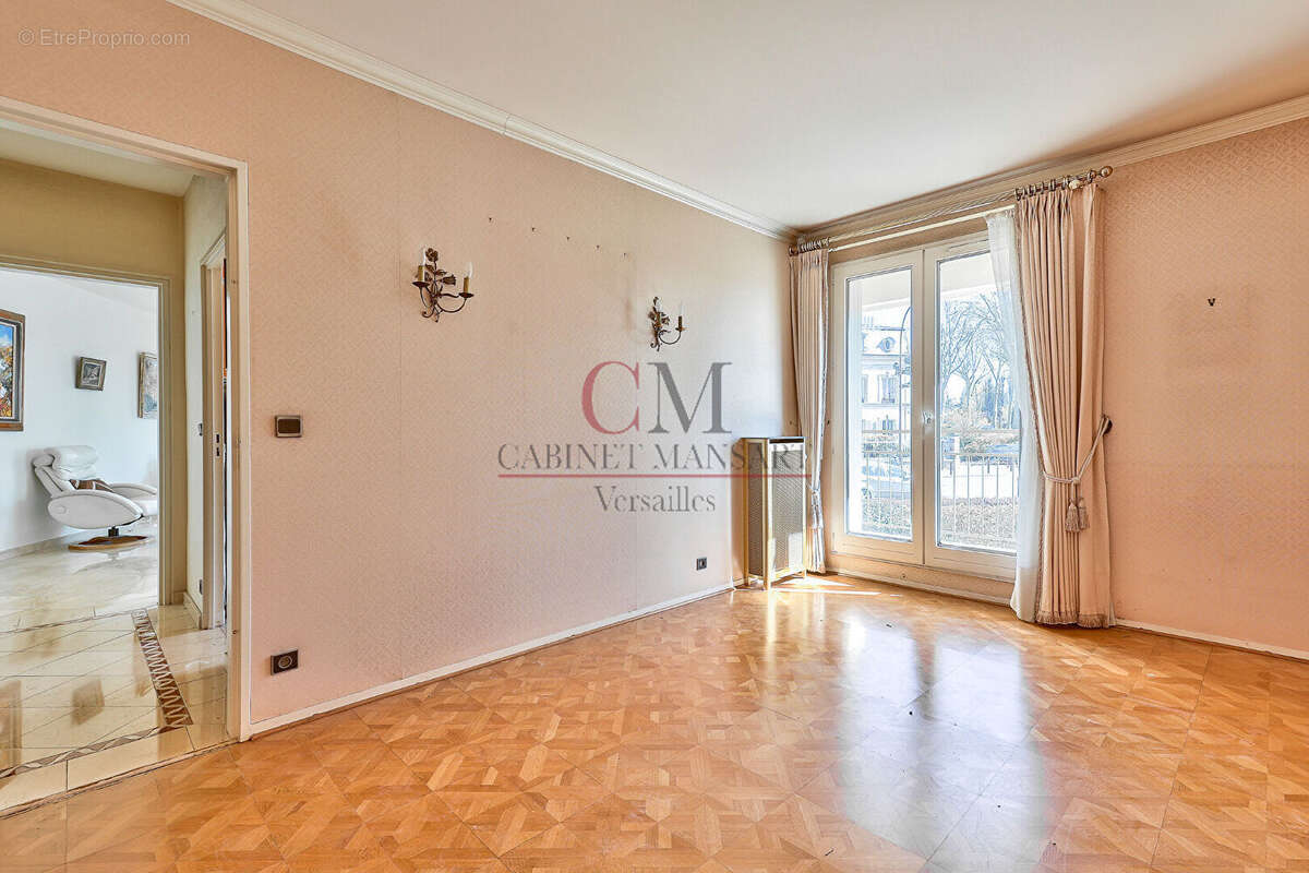 Appartement à VERSAILLES