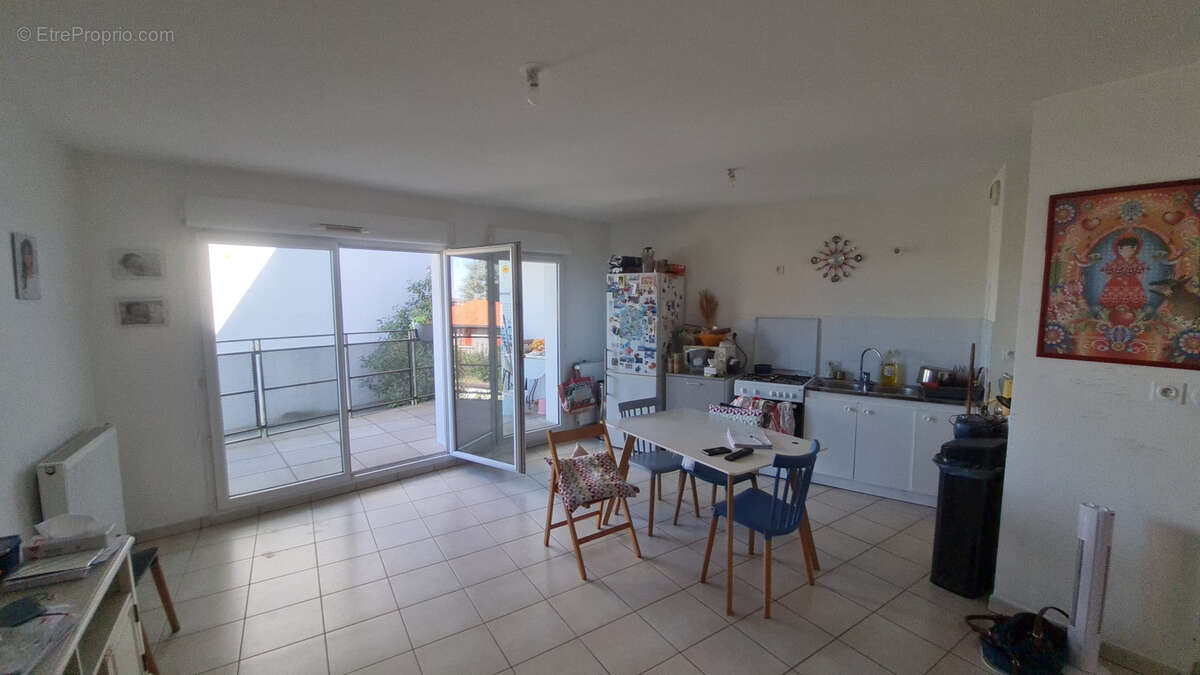 Appartement T4 avec terrasse à Feyzin - photo 4