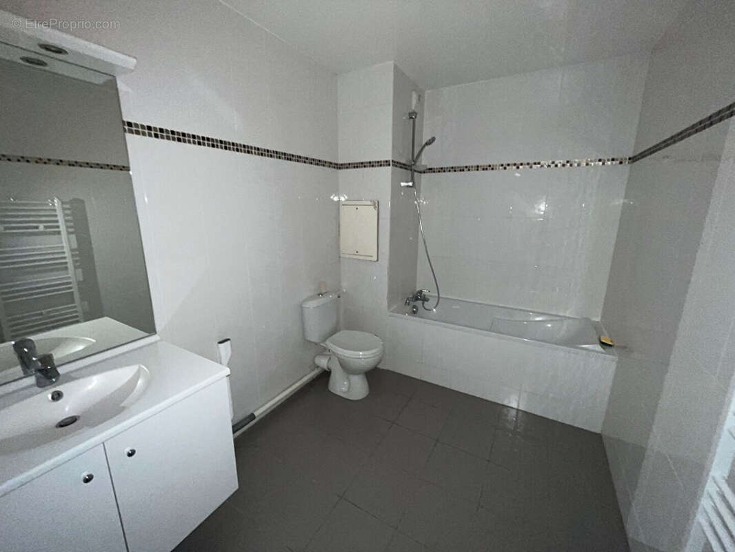 Appartement à CHAVILLE