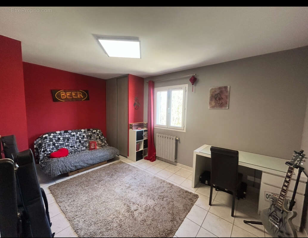 Maison à SAINT-ZACHARIE