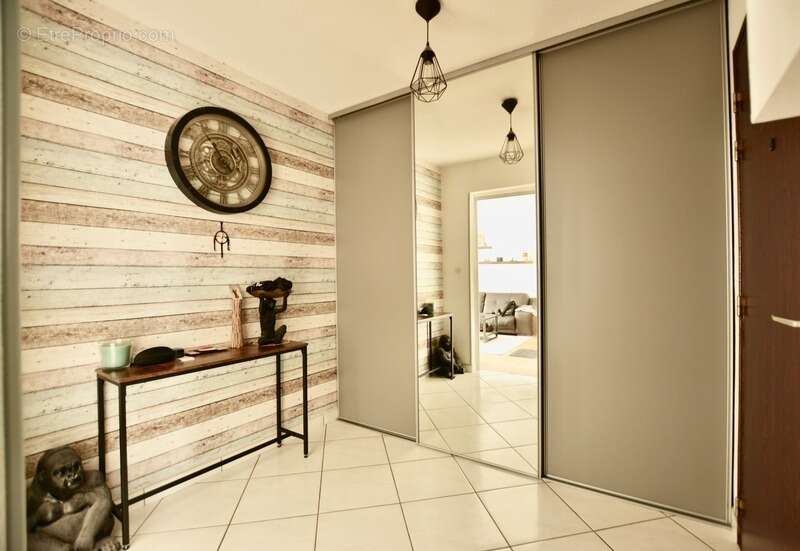 Appartement à FEIGERES