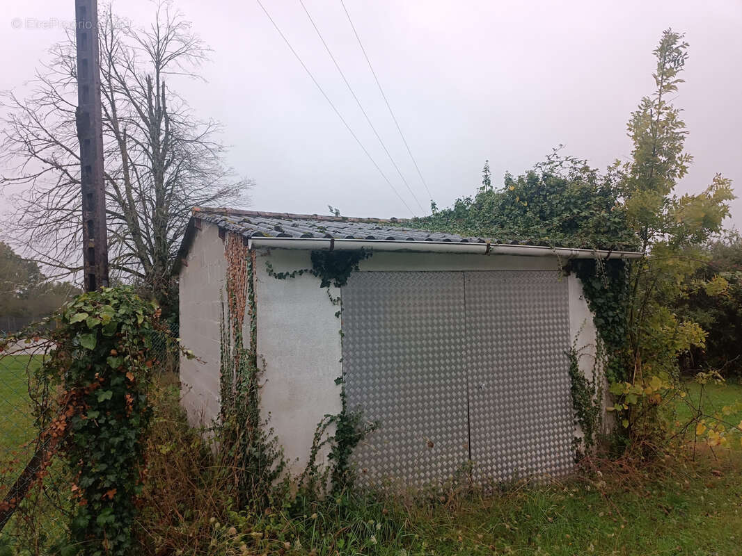 Maison à DOMPIERRE-LES-EGLISES