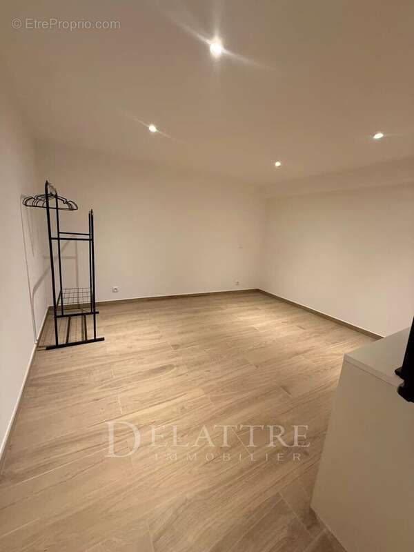 MOUANS SARTOUX charmant appartement T3 en rez de jardin - photo 8