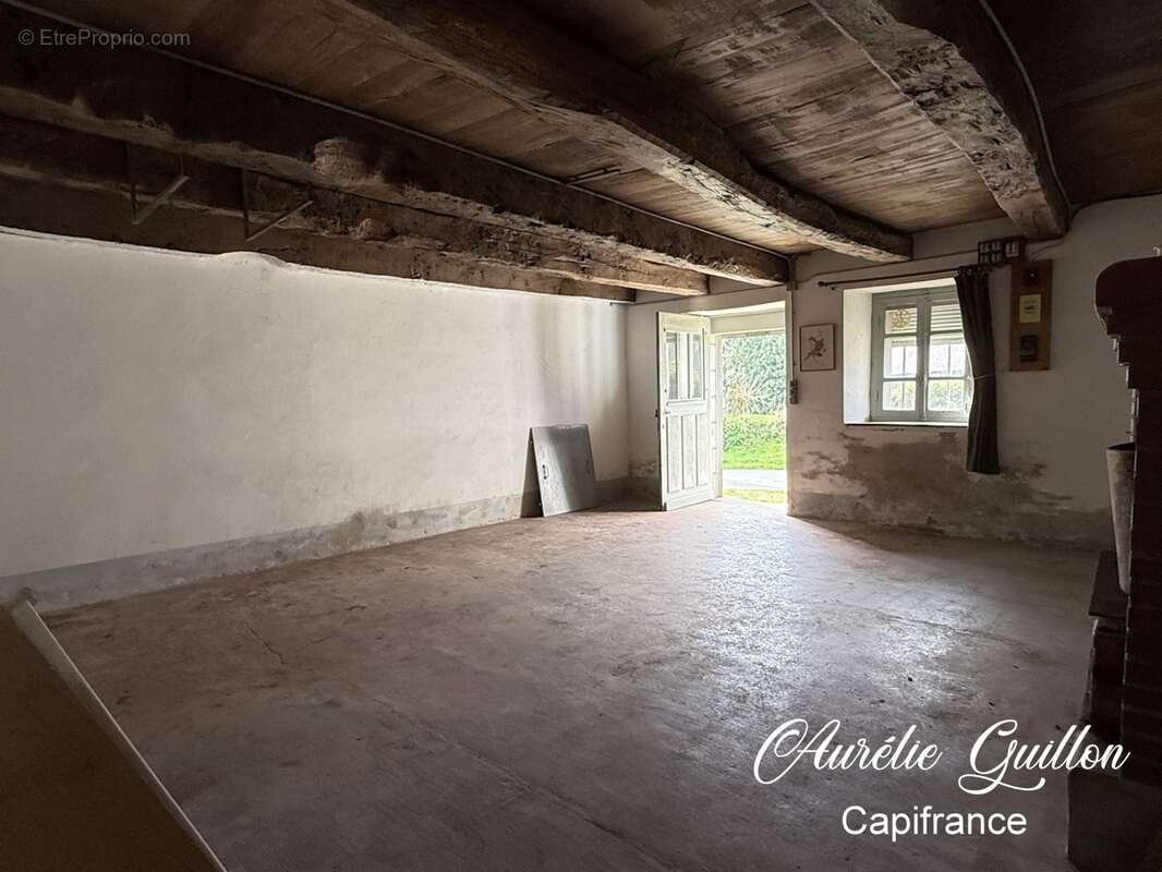 Maison en pierre avec garage et beau terrain de 1300 m2 en zone constructible avec puits – Ploërmel - photo 10