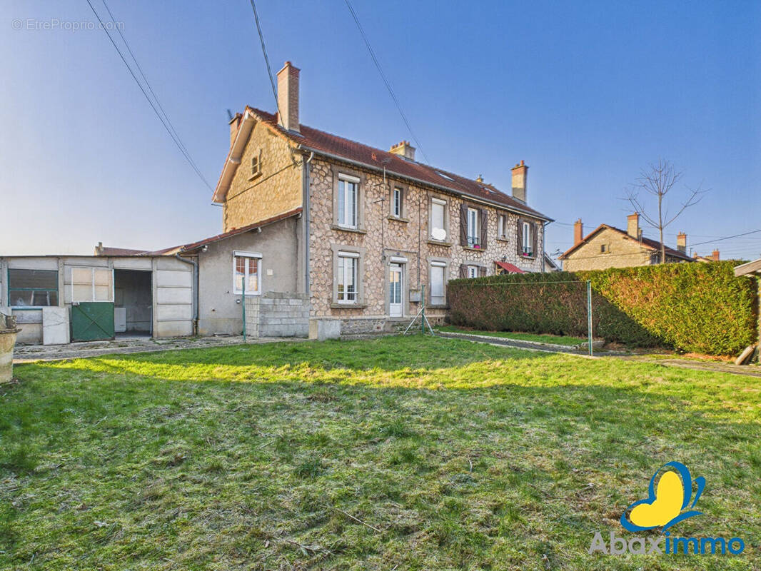 Maison à POTIGNY