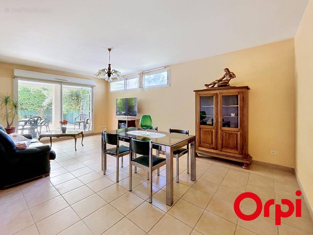 Appartement à MARSEILLE-12E