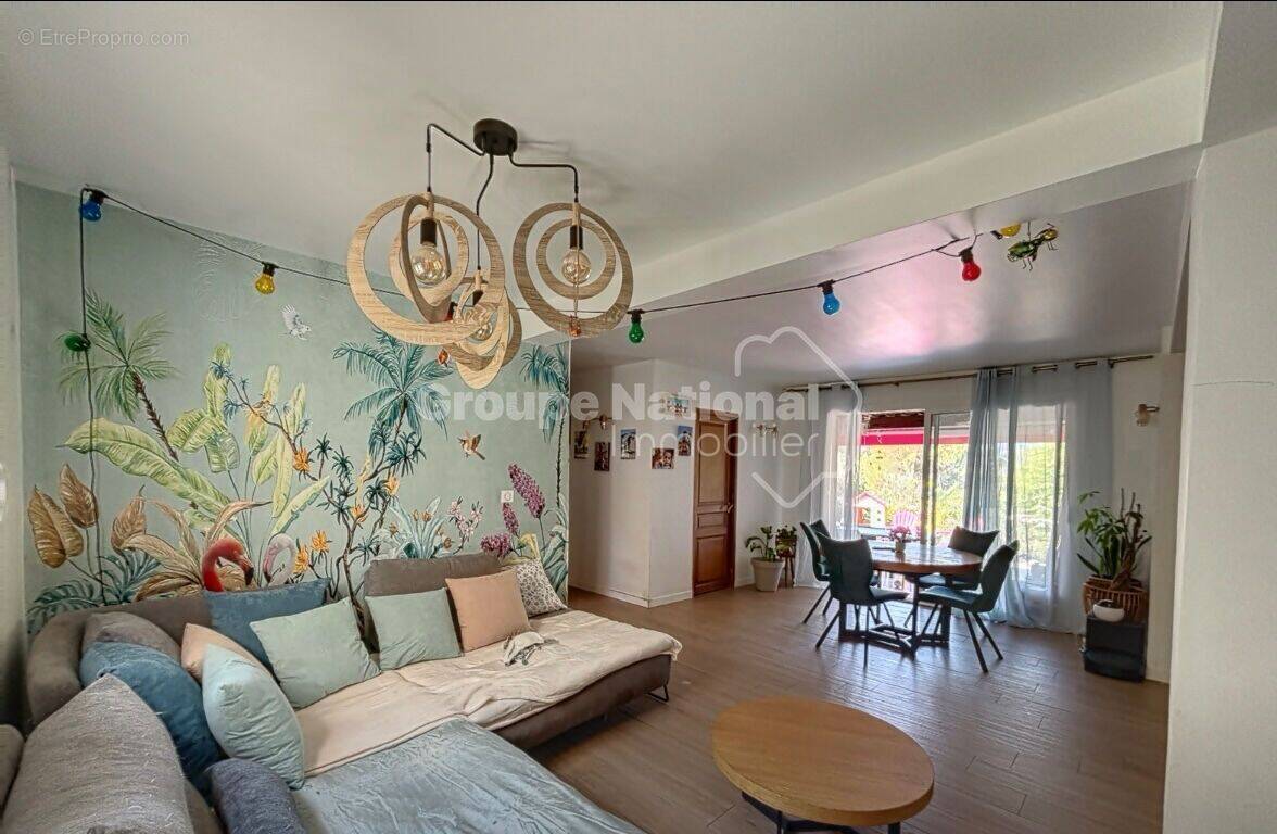 Maison à AURIBEAU-SUR-SIAGNE