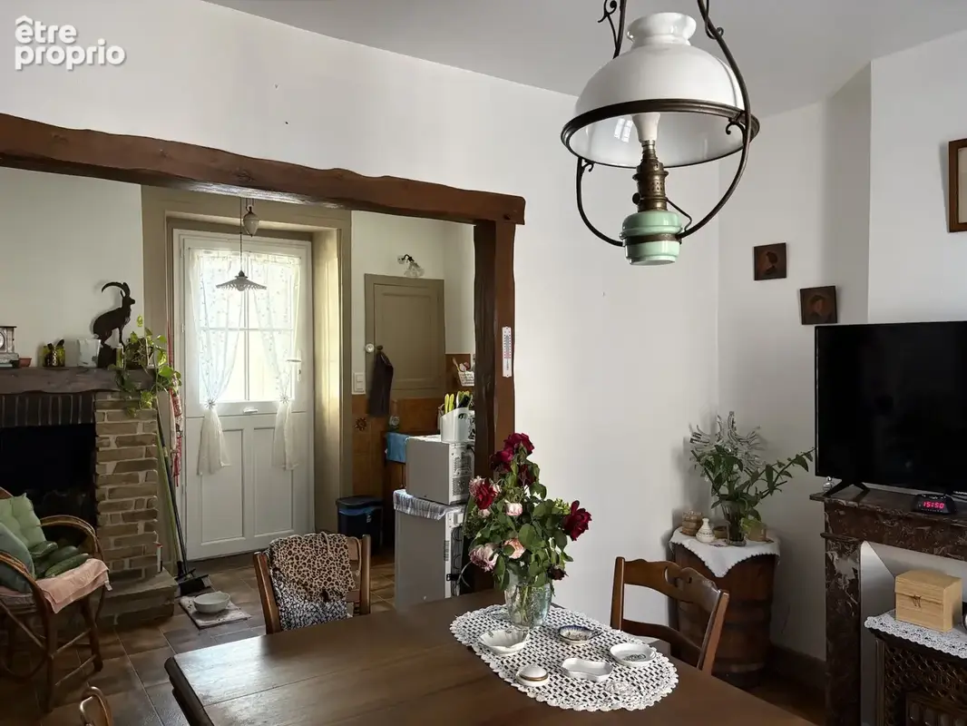 Coussac Bonneval : Maison de village pleine de charme avec jardin et vue dégagée - photo 6