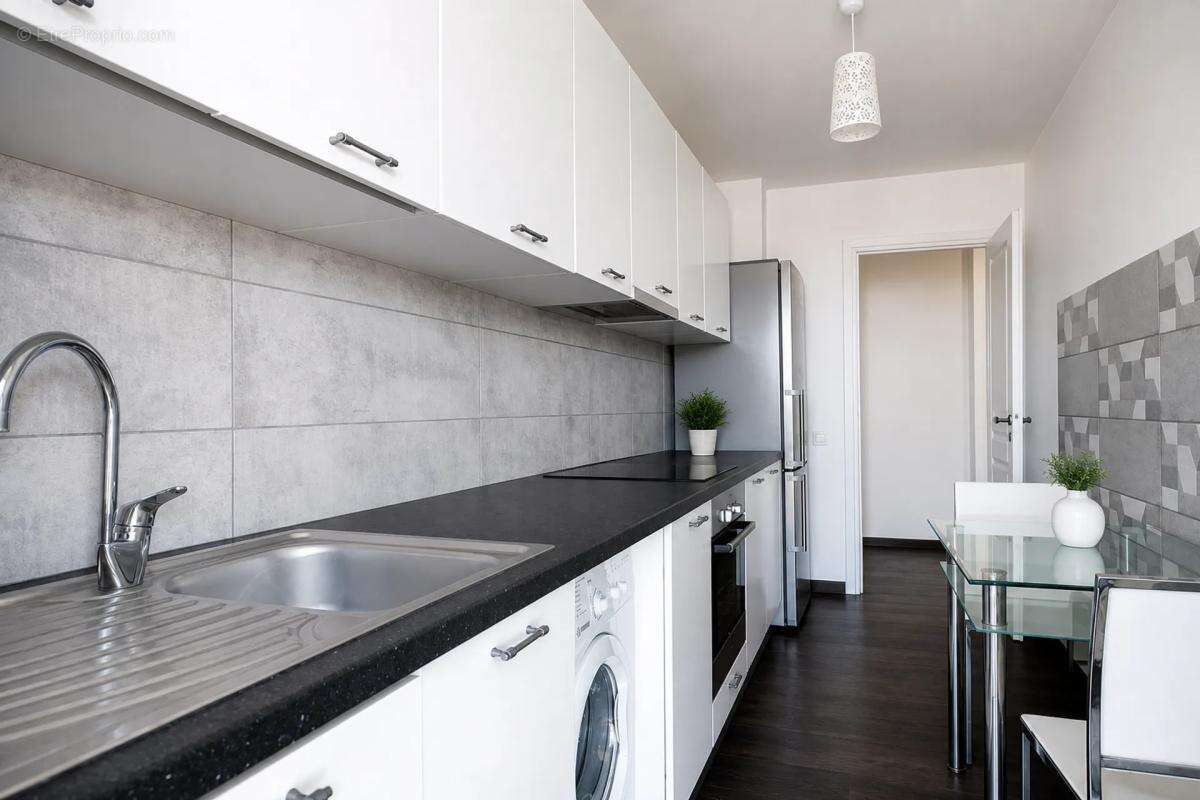Appartement à ROQUEBRUNE-CAP-MARTIN