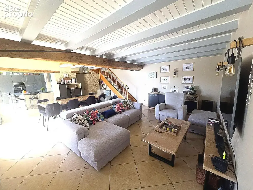 Maison 6 pièces 147 m² à vendre à Quincay (86190) - photo 3