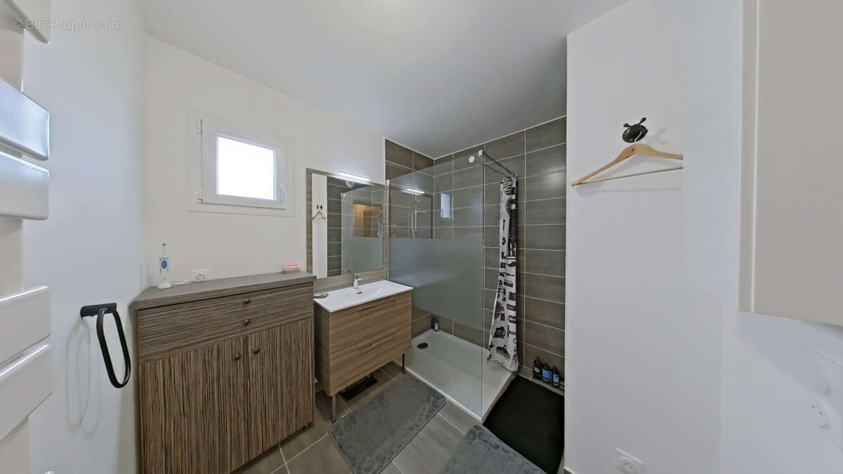 Appartement à CROZET