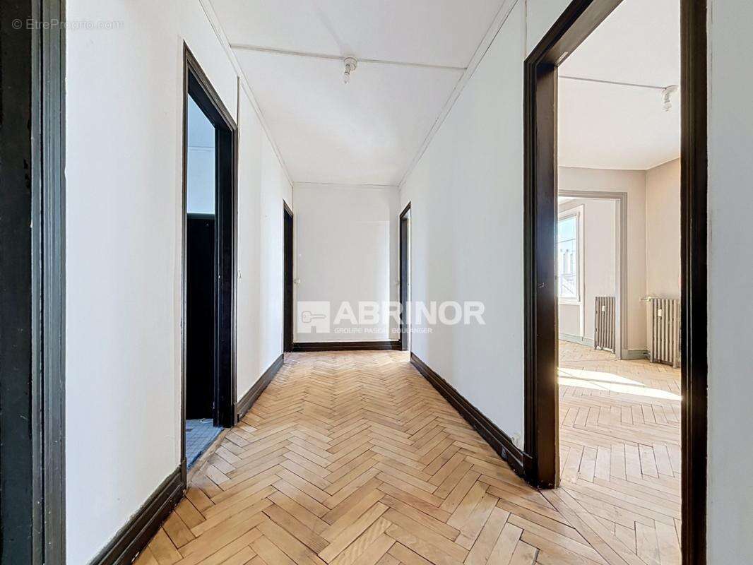 Appartement à MARCQ-EN-BAROEUL