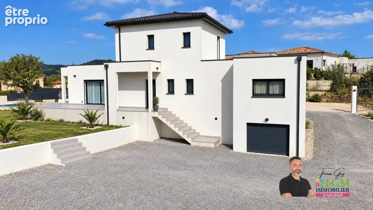 Maison à SAINT-JULIEN-LES-ROSIERS
