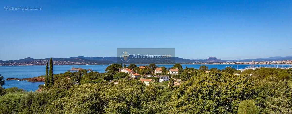 Appartement à SAINT-RAPHAEL