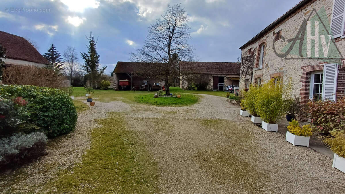 Maison à HERME