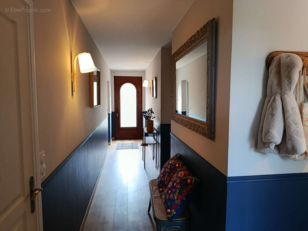 Maison à MONTCORBON