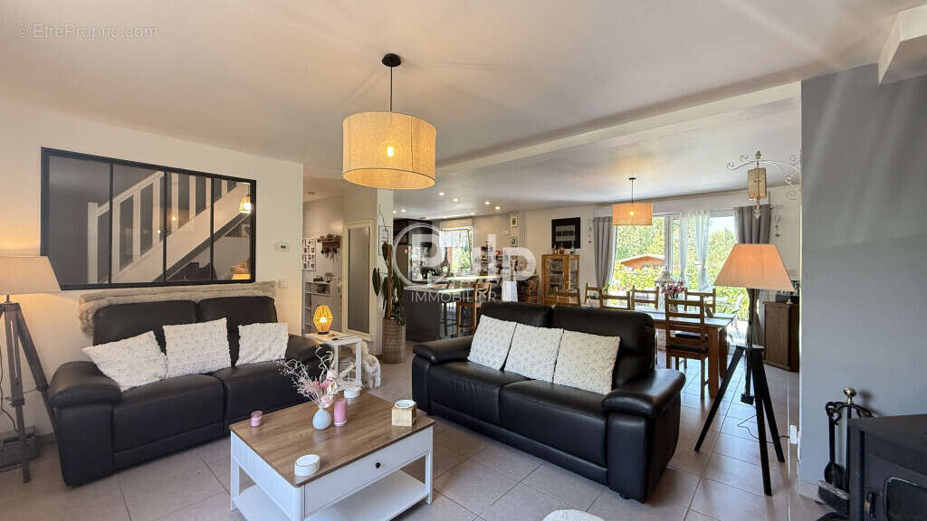Bien à vendre à estaires - photo 2