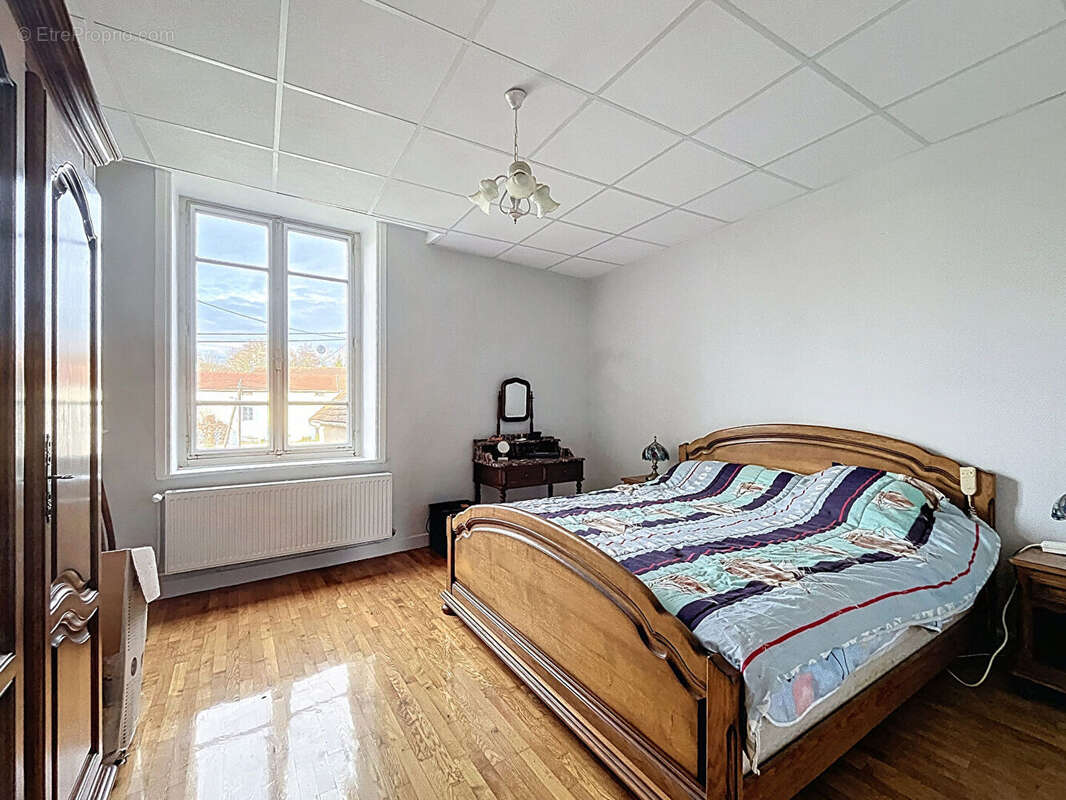 Maison à SAINT-MAURICE-SUR-VINGEANNE