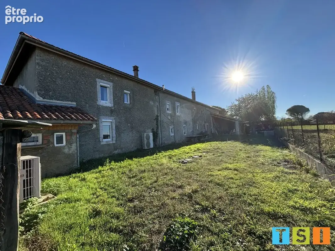 Ancien corps de ferme rénové avec deux habitations et fort potentiel - photo 19