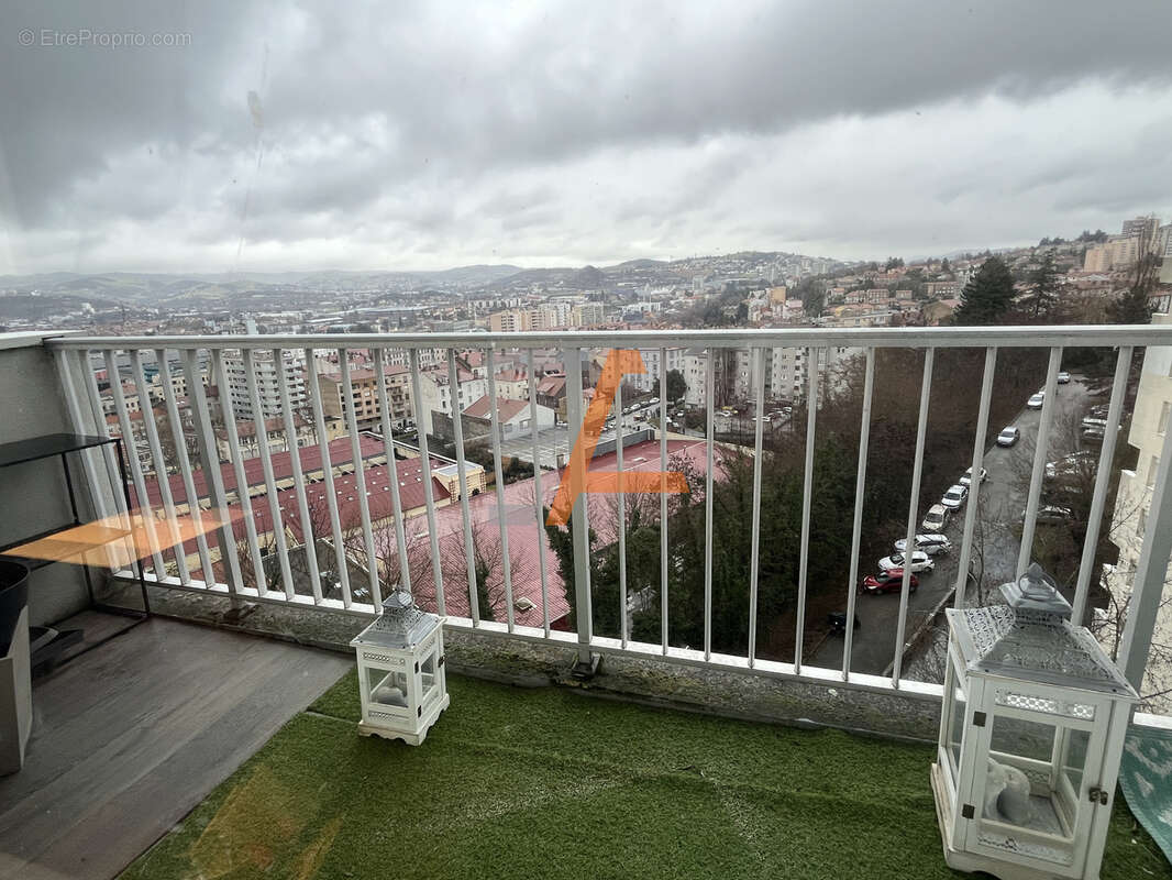 Appartement à SAINT-ETIENNE