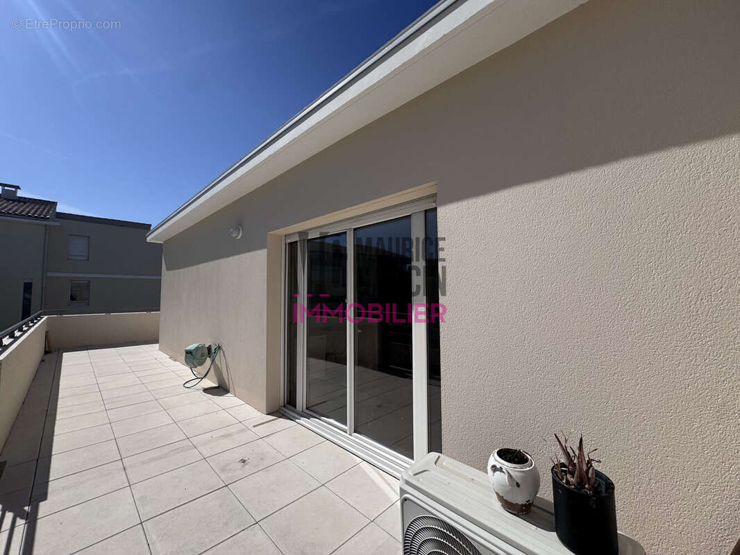 Appartement à LE PONTET