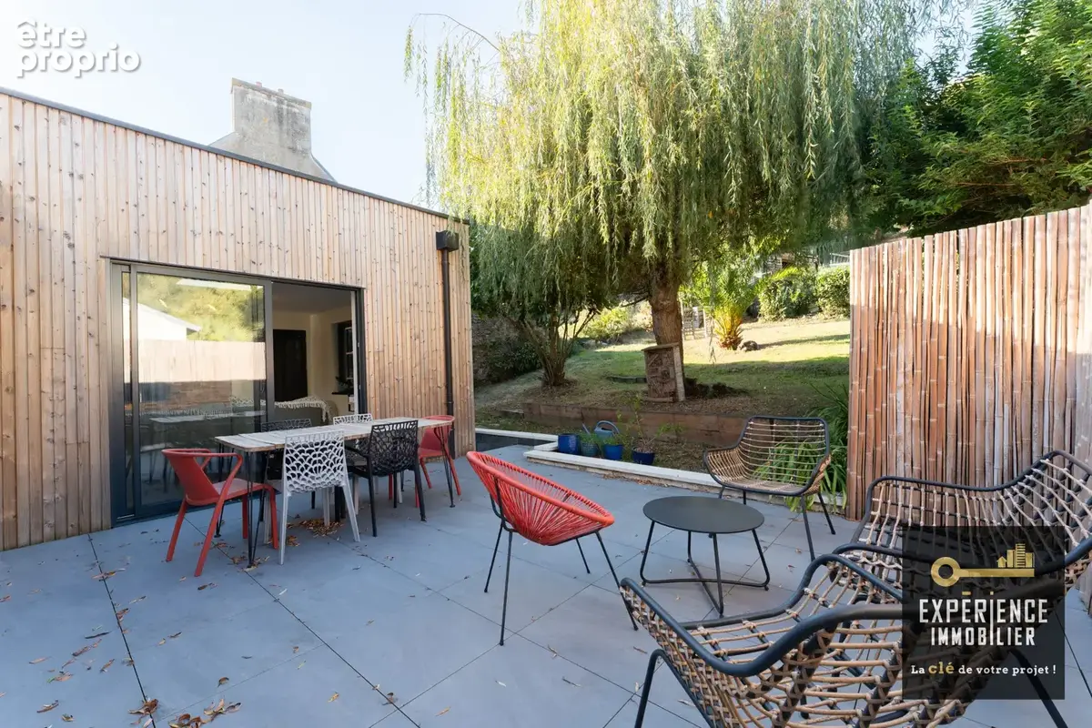 Jolie maison renovee et son jardin verdoyant - photo 4