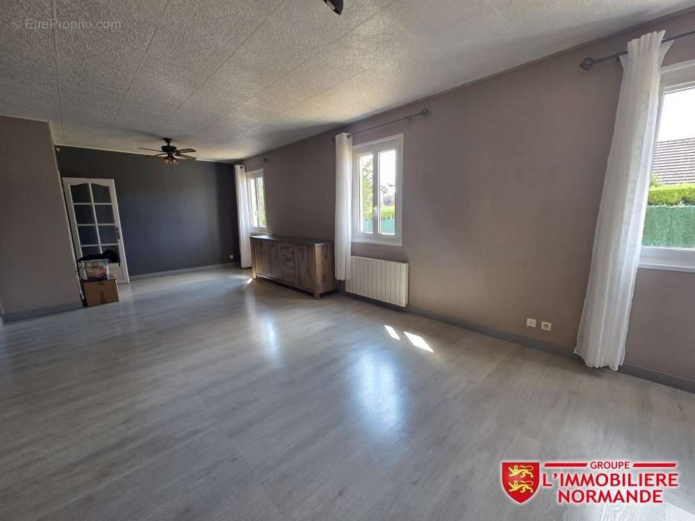 Exclusivité à Ailly - Plain-pied 3 chambres sur sous-sol total - photo 5