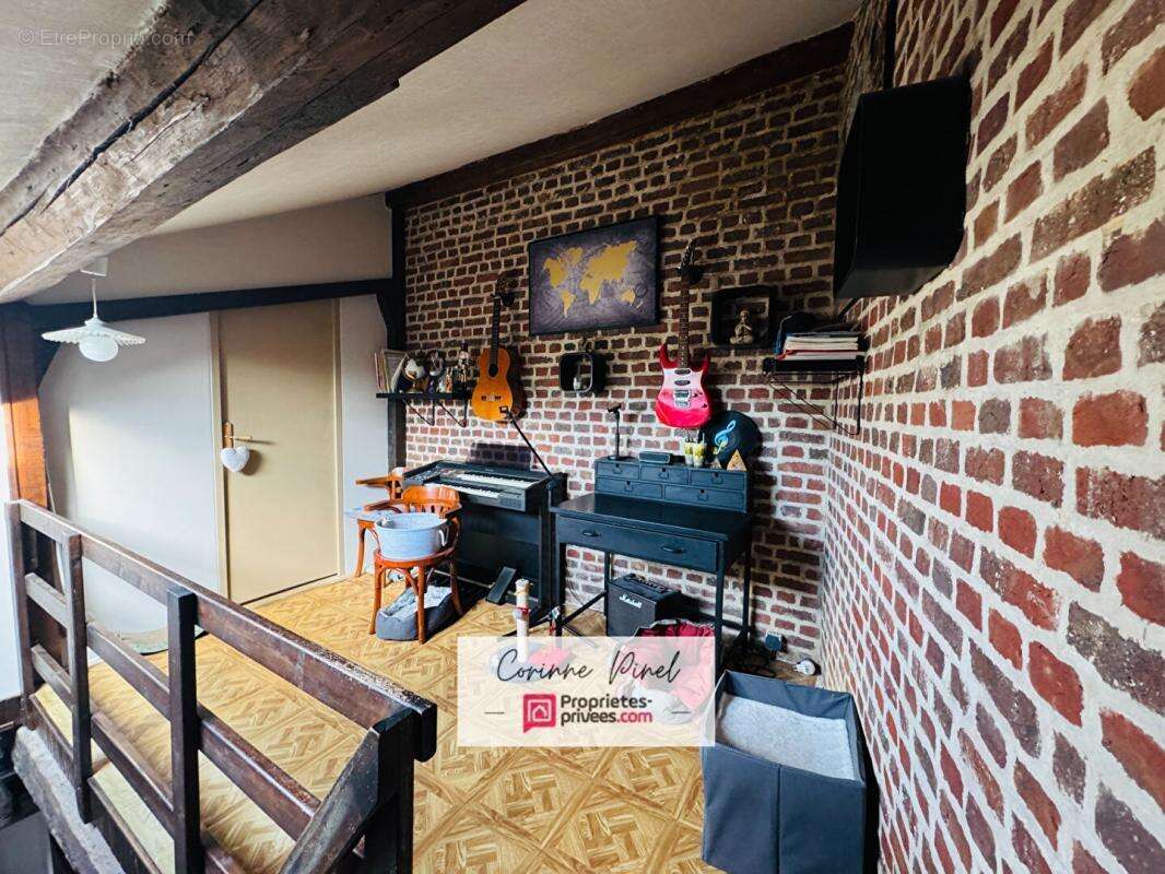 Maison à SANDOUVILLE