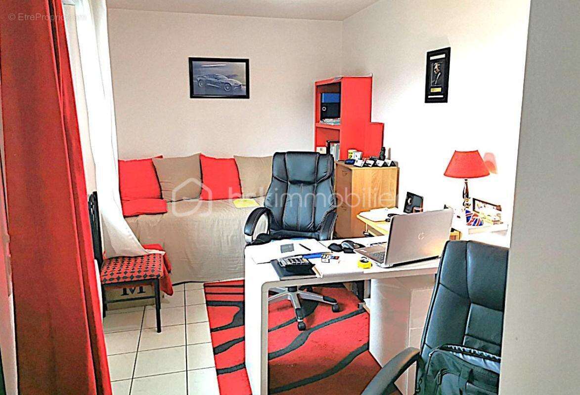 Appartement à LES PONTS-DE-CE
