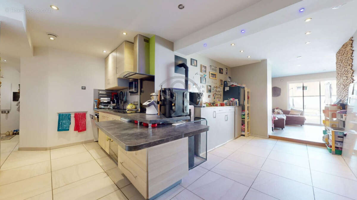 Appartement à SOLAIZE