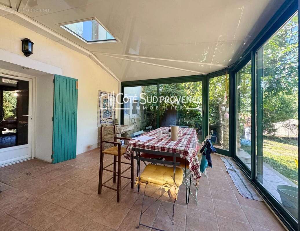 Maison à MALEMORT-DU-COMTAT
