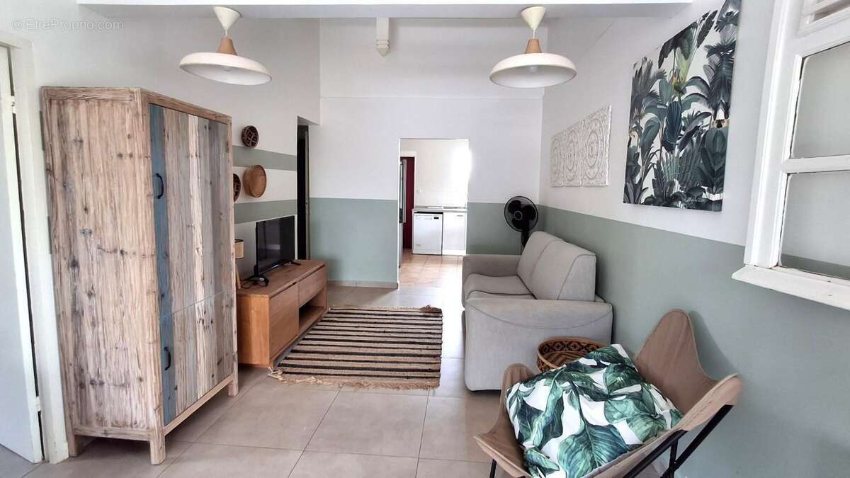 Maison à CAPESTERRE-DE-MARIE-GALANTE